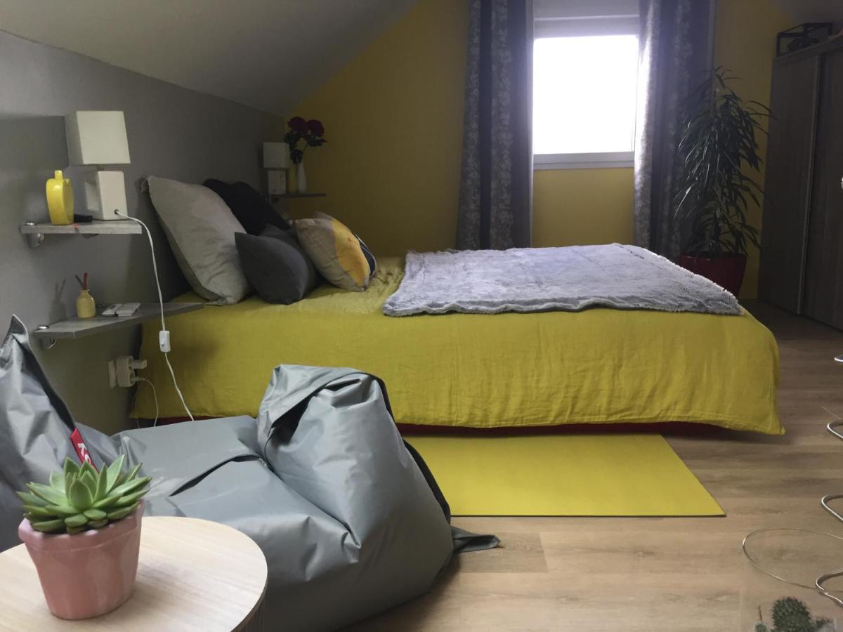 Maison A La Campagne A 2Km Du Circuit De Bresse Sagy  Экстерьер фото